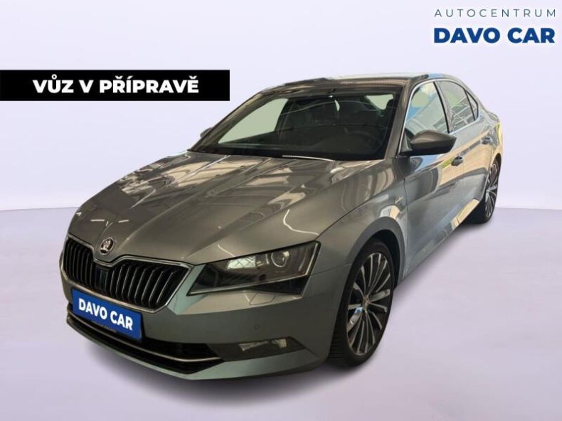 Škoda Superb - hlavní foto