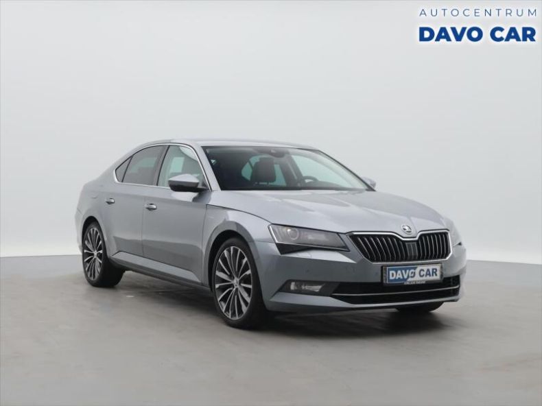Škoda Superb - hlavní foto