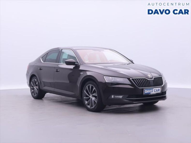 Škoda Superb - hlavní foto