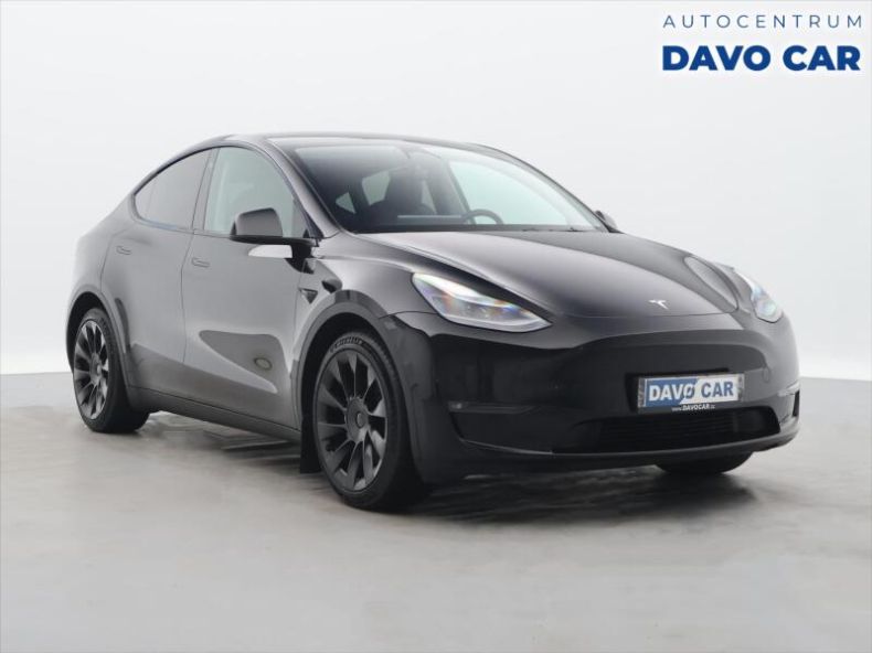 Tesla Model Y - hlavní foto
