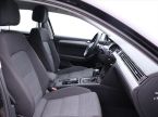 Volkswagen Passat - fotka číslo 12