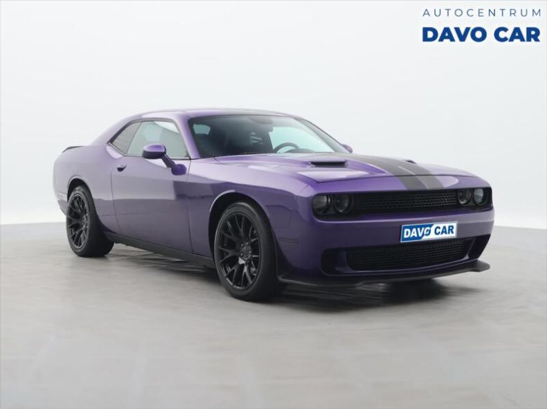 Dodge Challenger - hlavní foto