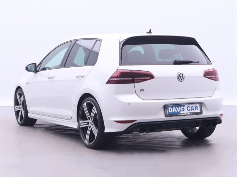 Volkswagen Golf - hlavní fotka