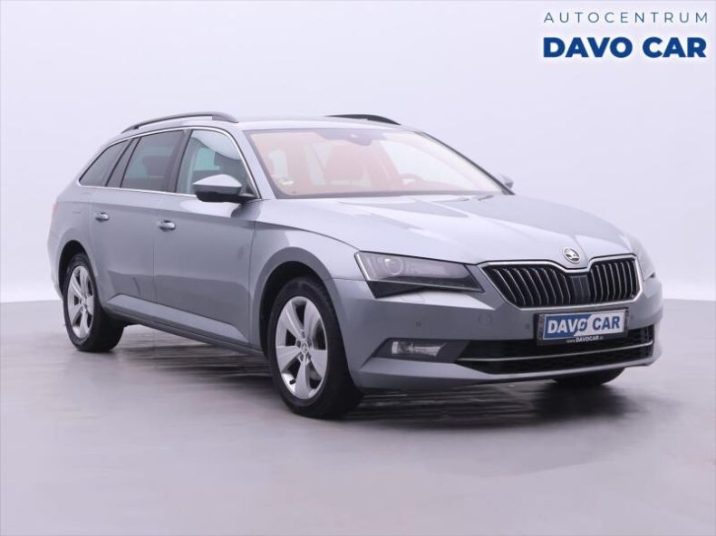 Škoda Superb - hlavní foto