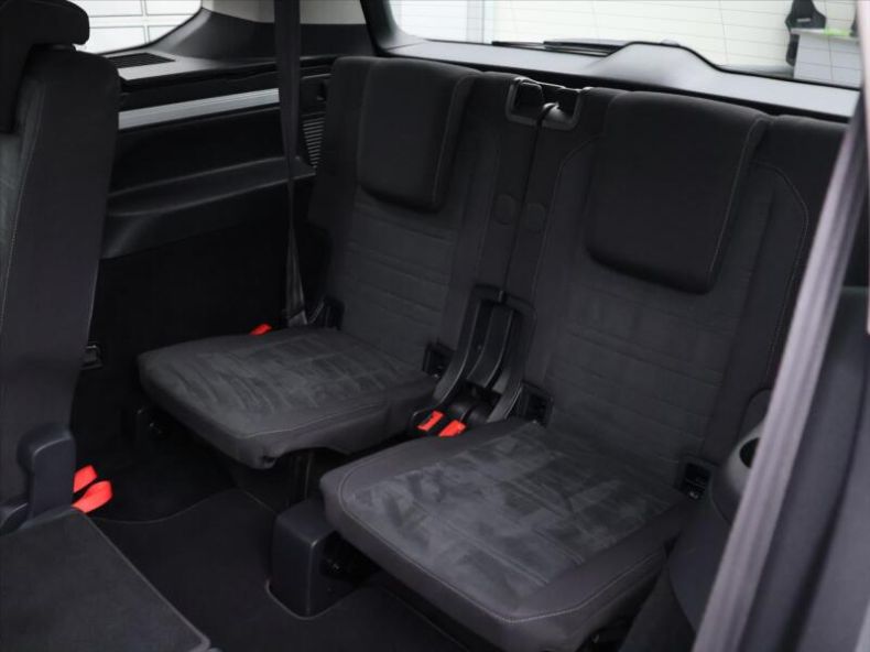 Volkswagen Touran - hlavní fotka