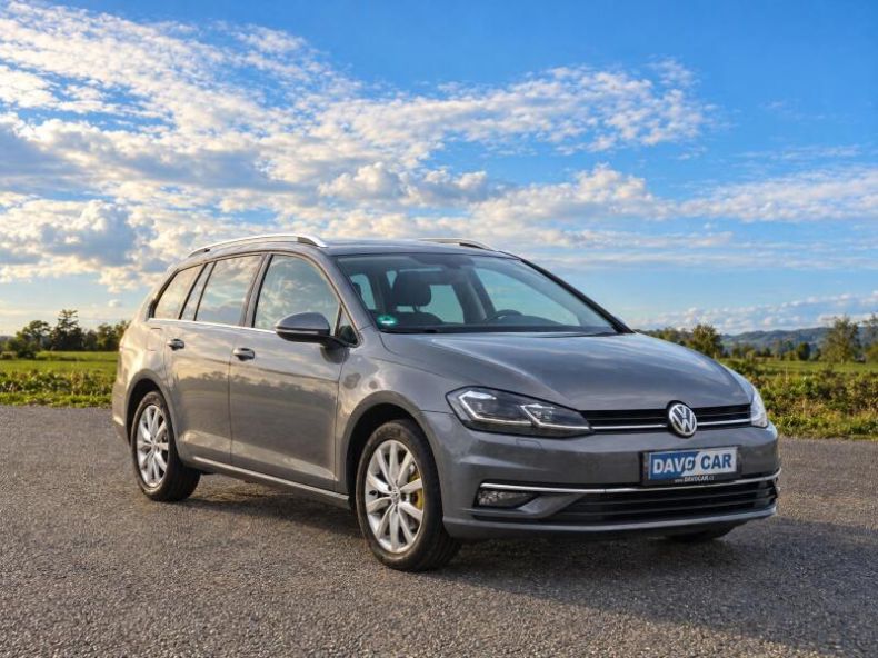 Volkswagen Golf - hlavní foto
