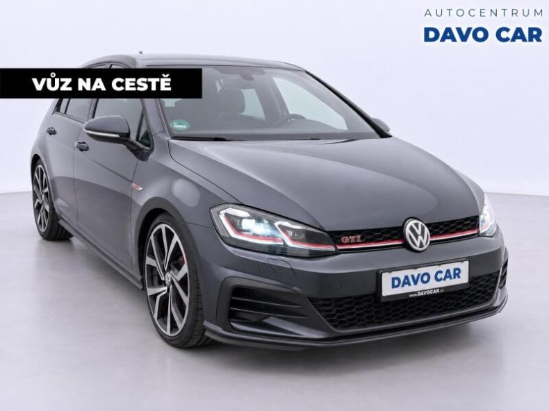Volkswagen Golf - hlavní foto
