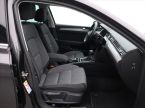 Volkswagen Passat - fotka číslo 11
