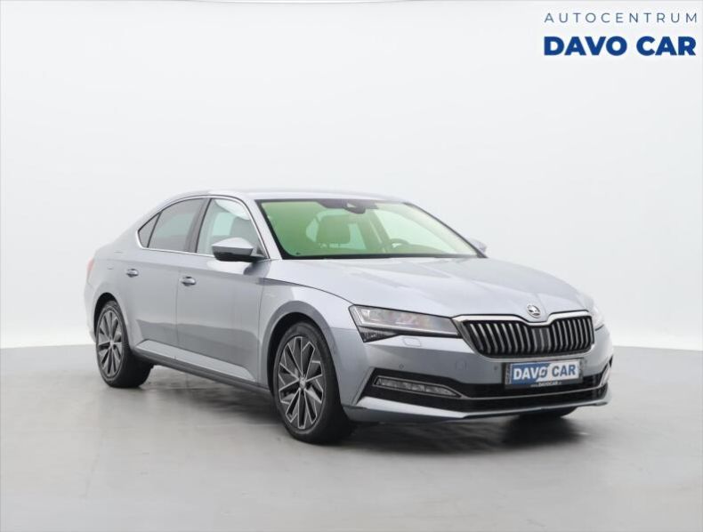 Škoda Superb - hlavní foto