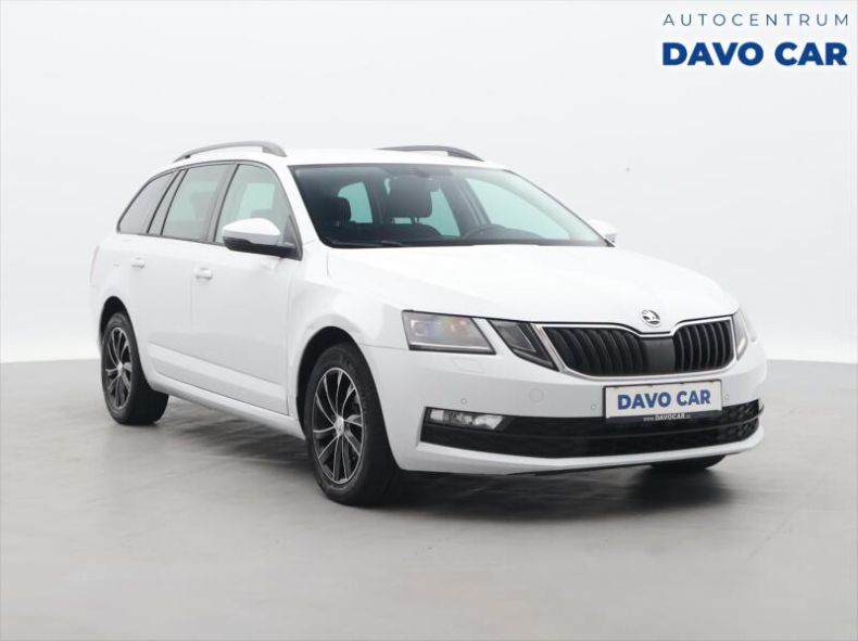 Škoda Octavia - hlavní fotka