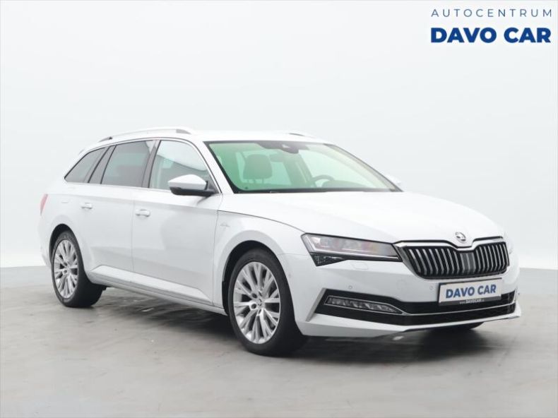 Škoda Superb - hlavní foto