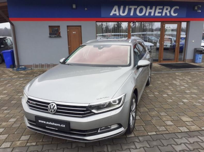 Volkswagen Passat - hlavní foto