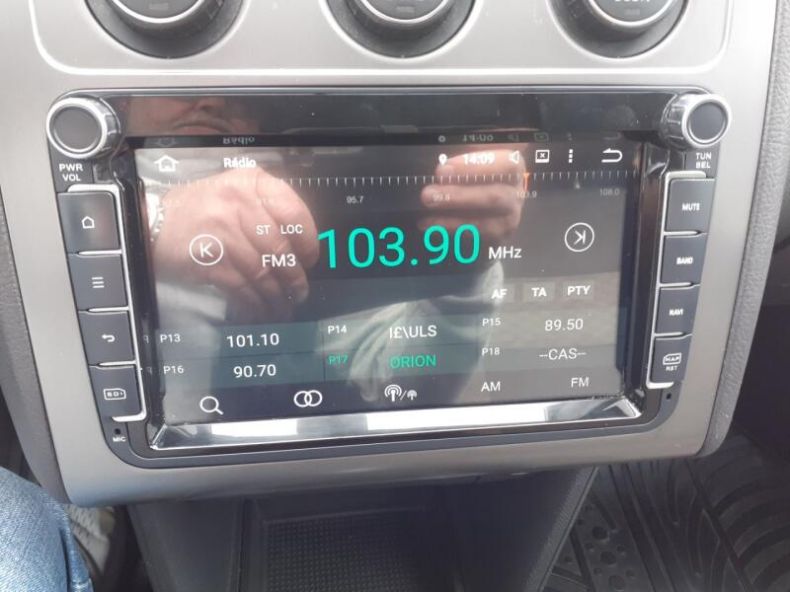 Volkswagen Touran - hlavní fotka