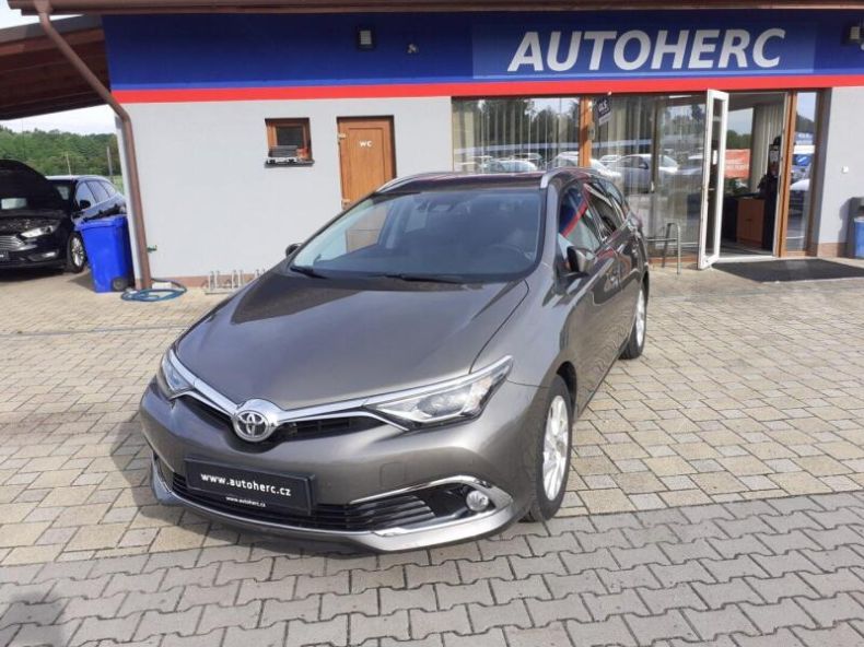 Toyota Auris - hlavní fotka inzerátu
