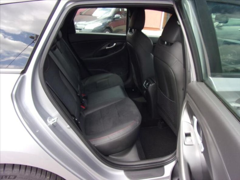 Hyundai i30 - hlavní fotka