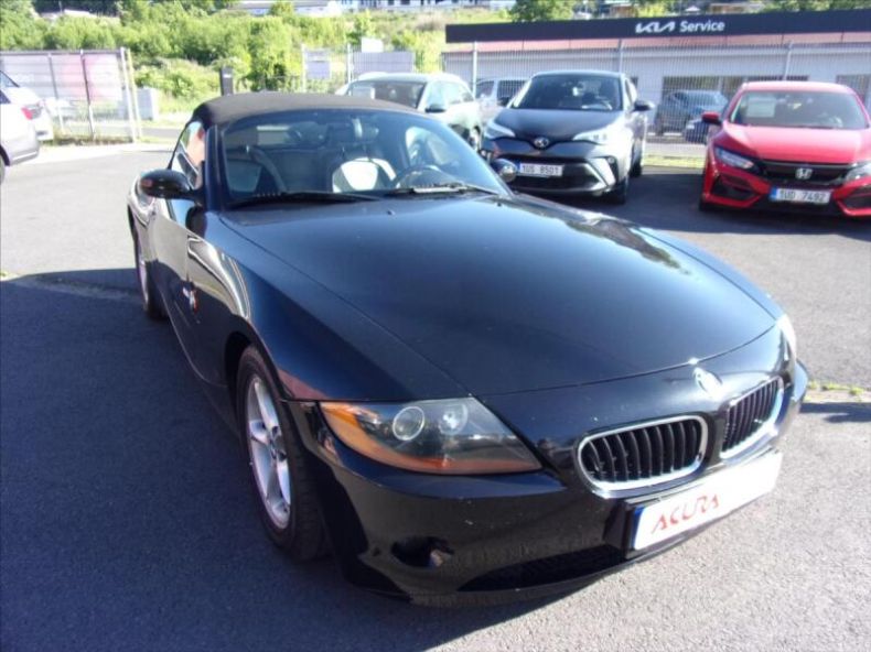 BMW Z4 - hlavní foto