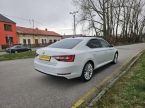 Škoda Superb - fotka číslo 4