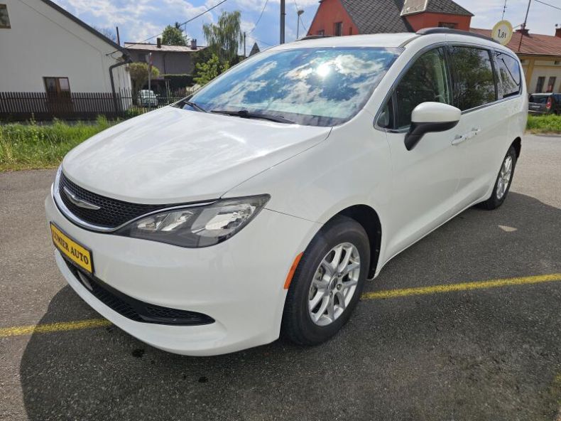 Chrysler Pacifica - hlavní fotka inzerátu