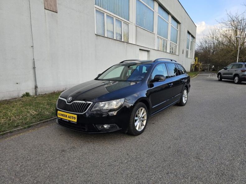 Škoda Superb - hlavní foto