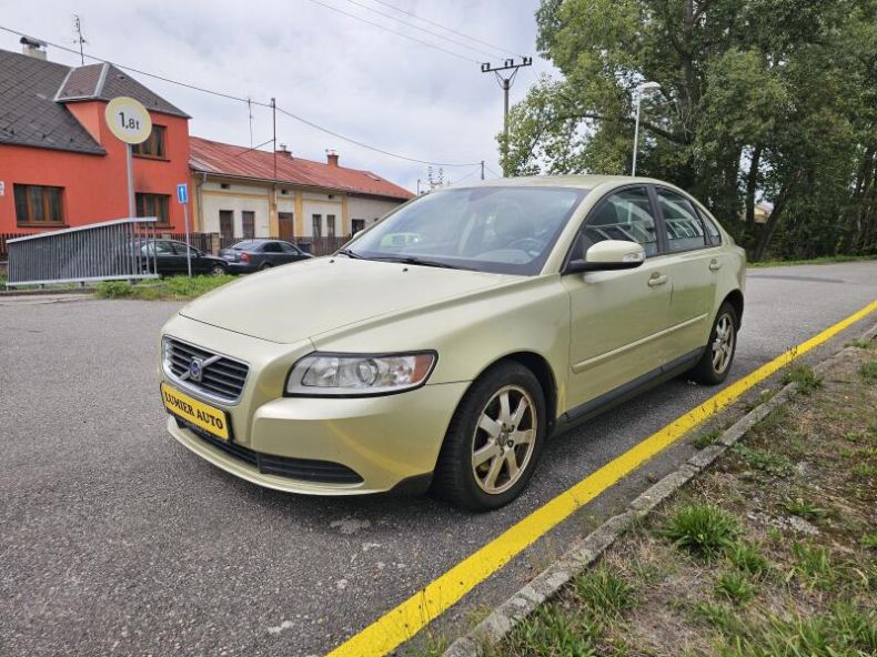Volvo S40 - hlavní fotka