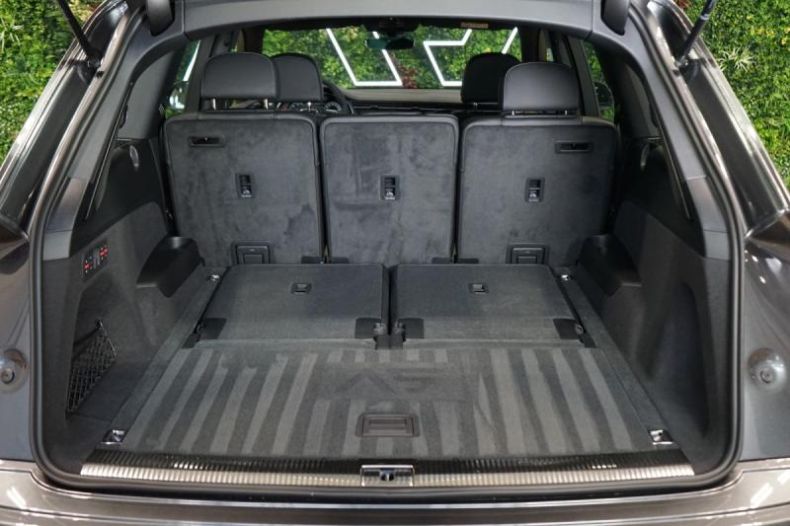 Audi Q7 - hlavní fotka