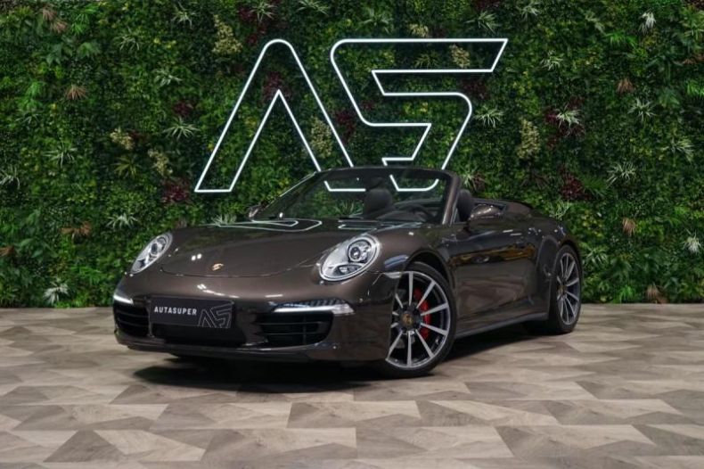 Porsche 911 - hlavní fotka