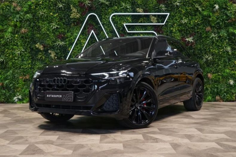 Audi Q8 - hlavní foto