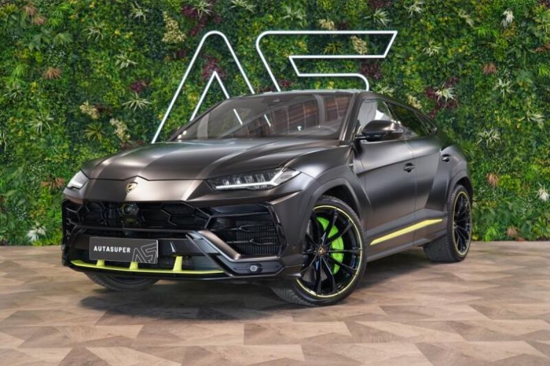 Lamborghini Urus - hlavní foto