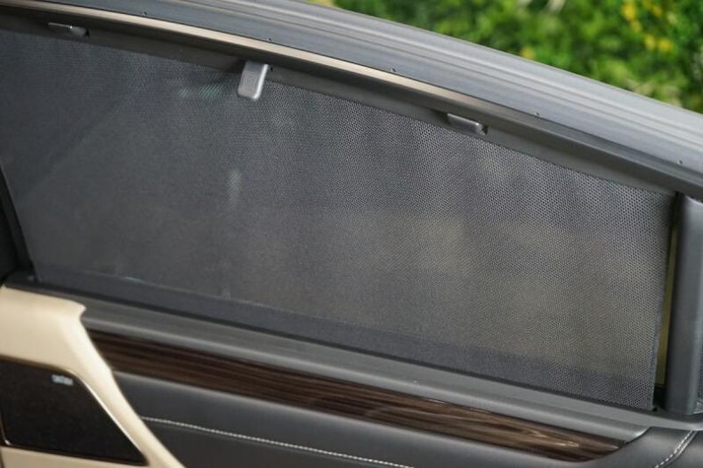 Lexus ES 300h - hlavní fotka