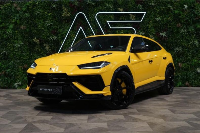 Lamborghini Urus - hlavní foto