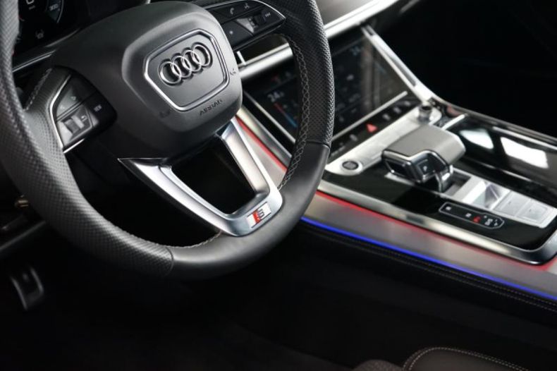 Audi Q7 - hlavní fotka