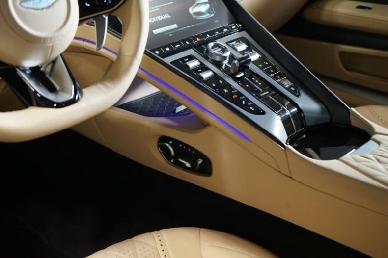 Aston Martin DB12 - hlavní fotka