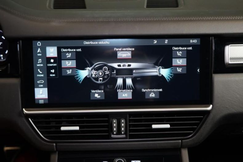 Porsche Cayenne - hlavní fotka