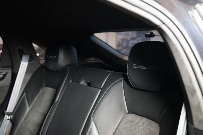 Porsche Cayenne - hlavní fotka