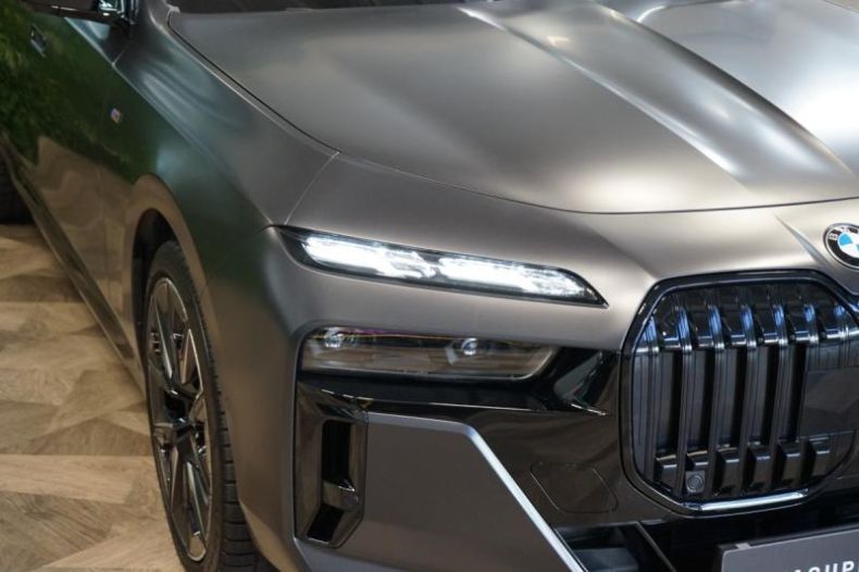 BMW Řada 7 - hlavní fotka