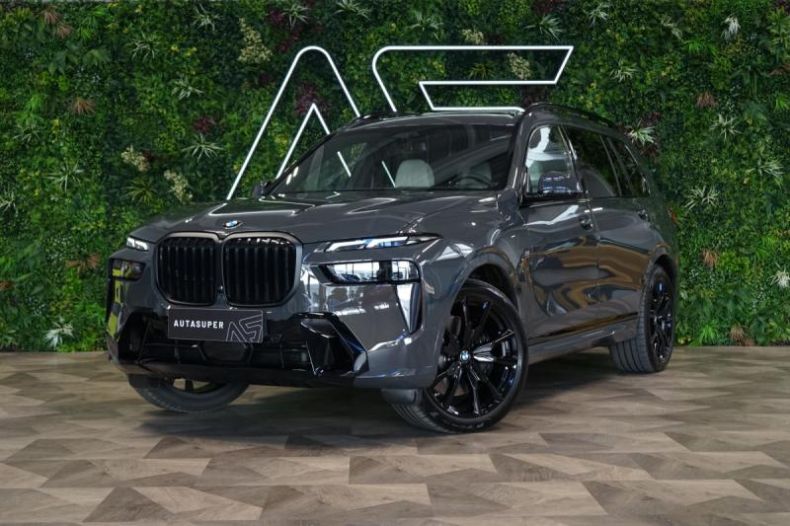 BMW X7 - hlavní fotka