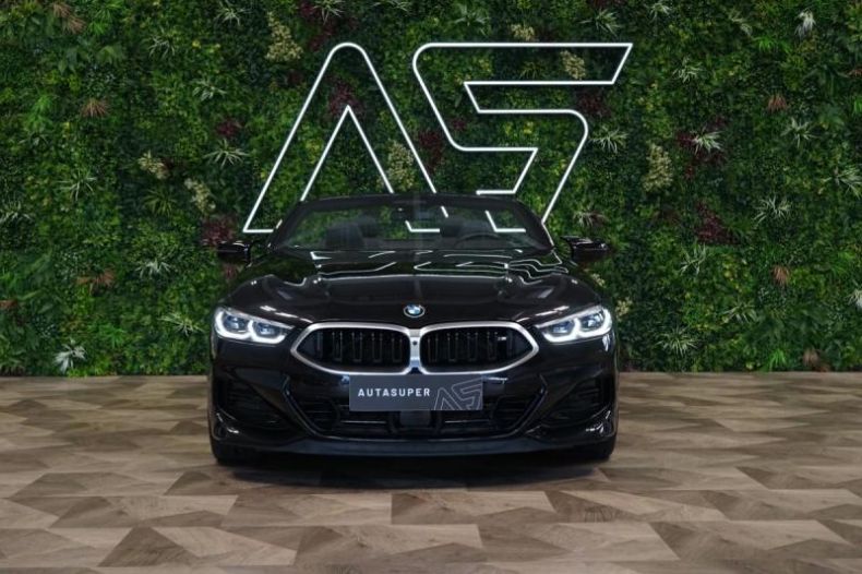 BMW Řada 8 - hlavní fotka