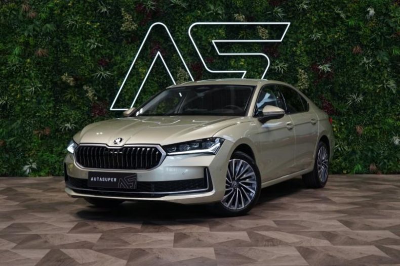 Škoda Superb - hlavní fotka