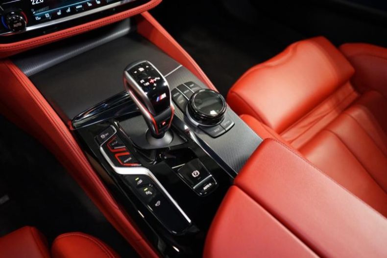 BMW M5 - hlavní fotka