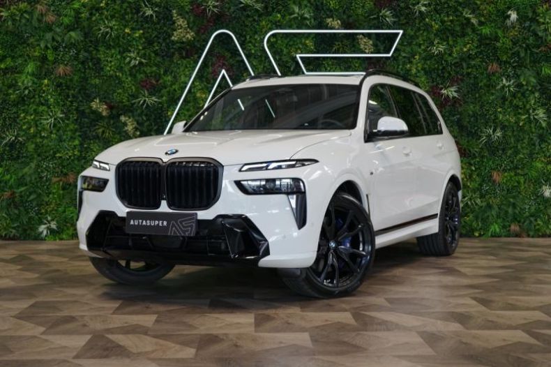 BMW X7 - hlavní foto