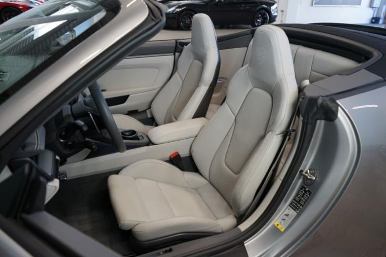 Porsche 911 - hlavní fotka