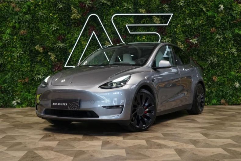 Tesla Model Y - hlavní fotka inzerátu