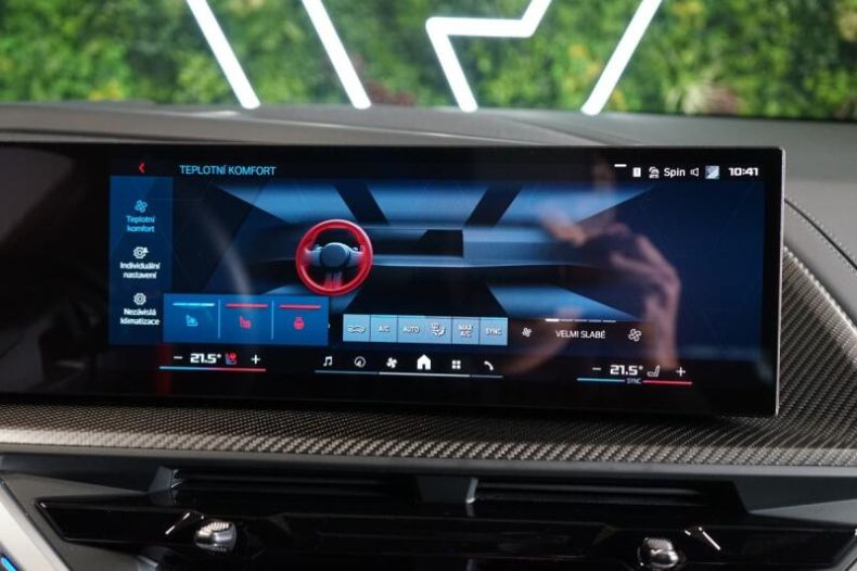 BMW XM - hlavní fotka