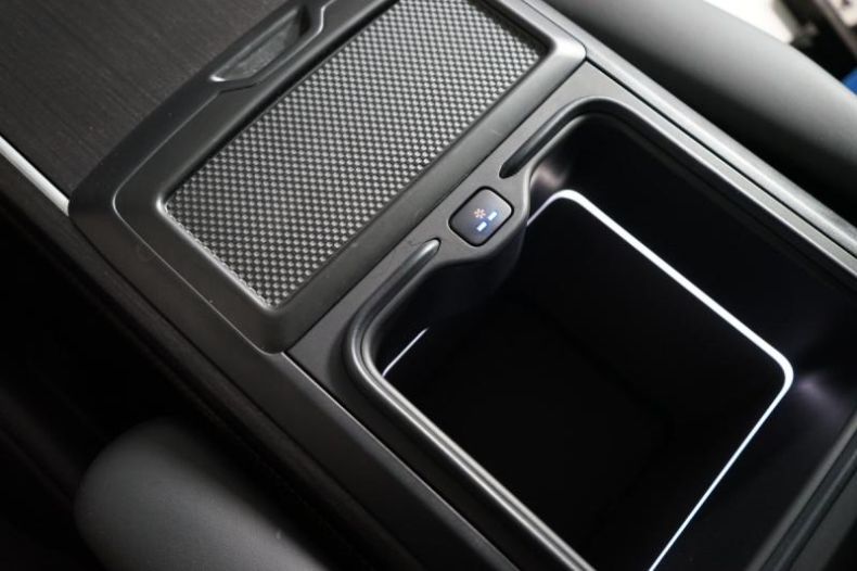 Land Rover Range Rover - hlavní fotka