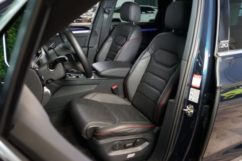 Volkswagen Touareg - hlavní fotka