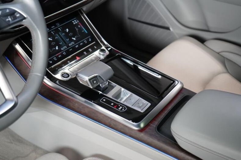 Audi Q7 - hlavní fotka