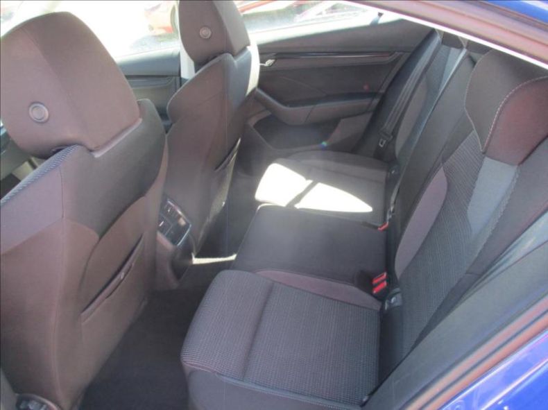 Škoda Octavia - hlavní fotka