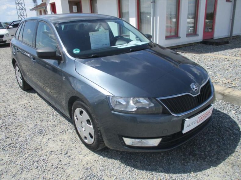 Škoda Rapid - hlavní foto