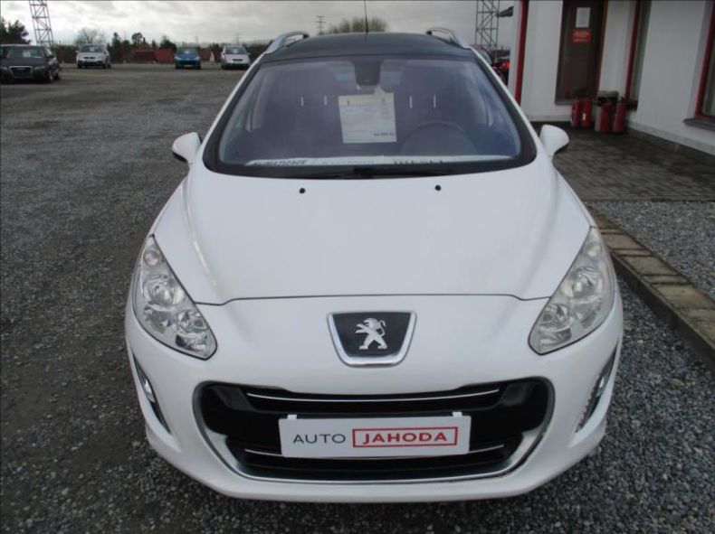 Peugeot 308 - hlavní fotka