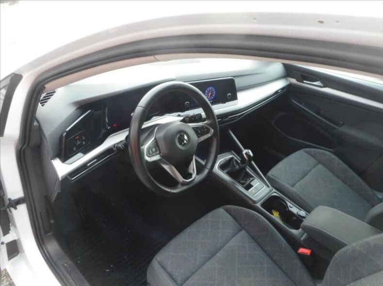 Volkswagen Golf - hlavní foto